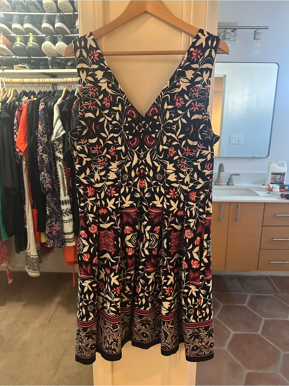 Vince Camuto Black, Cream & Pink Floral V-Neck Mini Dress - Picture 2 of 4